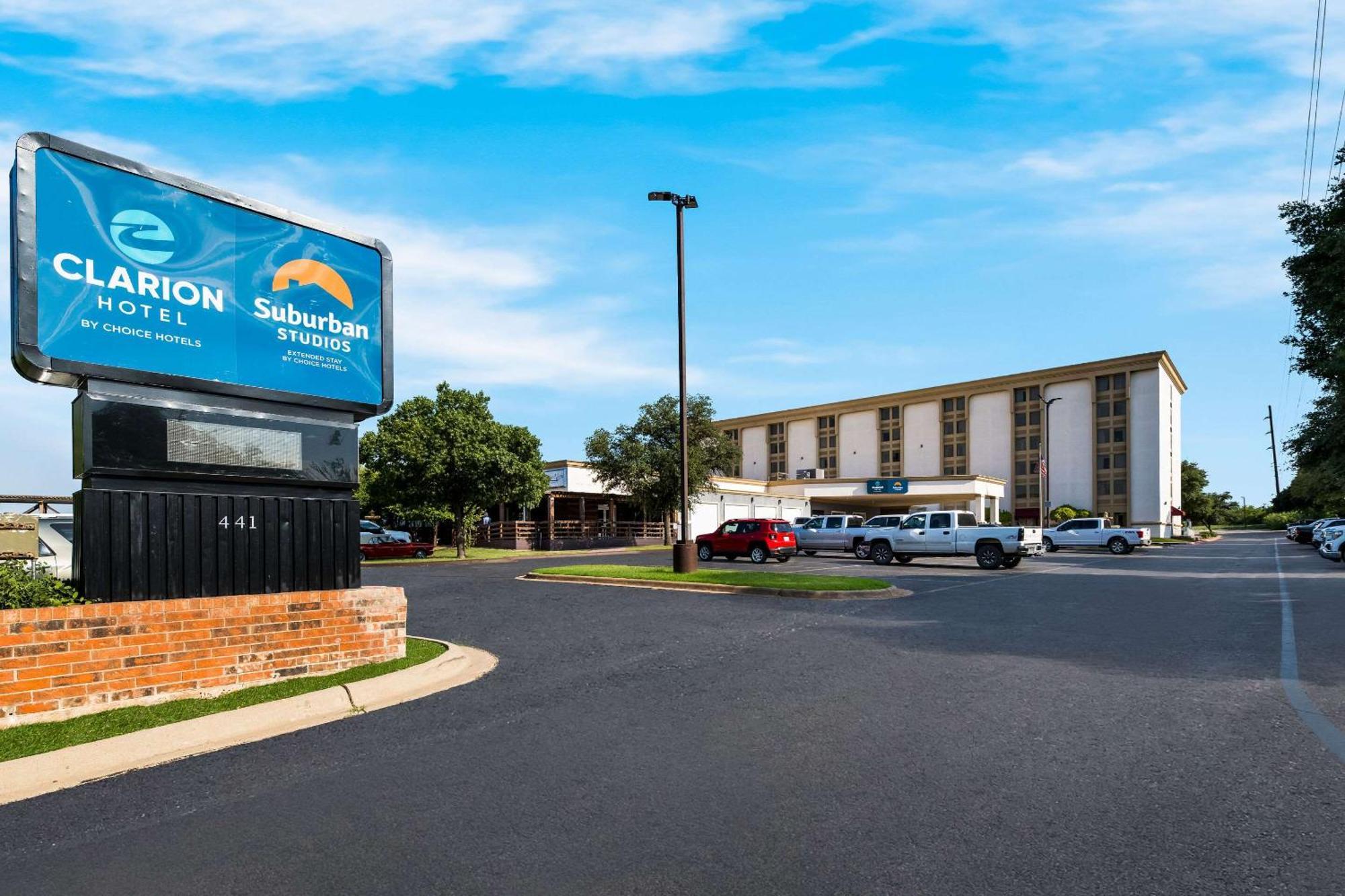 Suburban Studios San Angelo Buitenkant foto